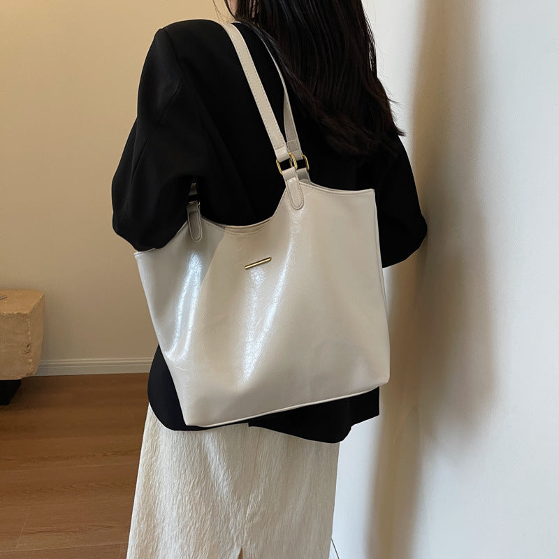 New fashion retro commuter tote bag senior sense handbag shoulder bag