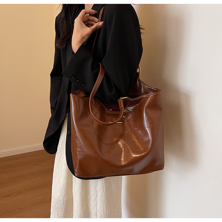 New fashion retro commuter tote bag senior sense handbag shoulder bag