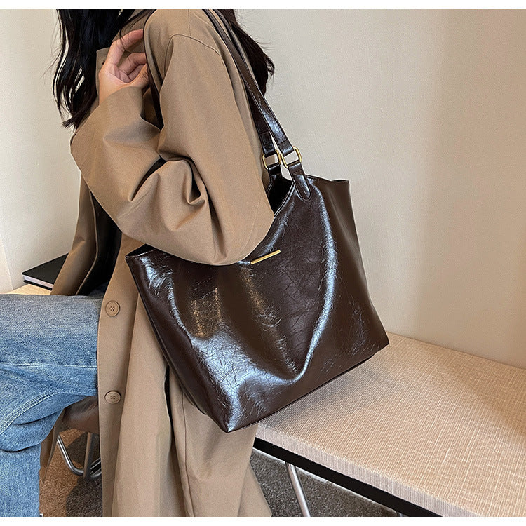 New fashion retro commuter tote bag senior sense handbag shoulder bag