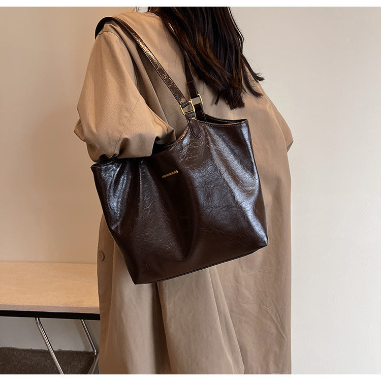 New fashion retro commuter tote bag senior sense handbag shoulder bag