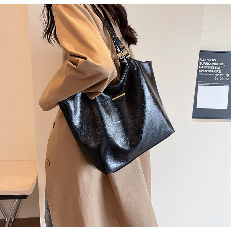 New fashion retro commuter tote bag senior sense handbag shoulder bag